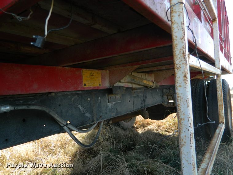 image for item DE4377 1974 Chevrolet C65 grain truck