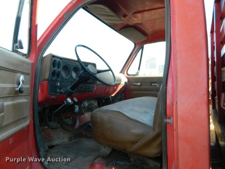 image for item DE4377 1974 Chevrolet C65 grain truck