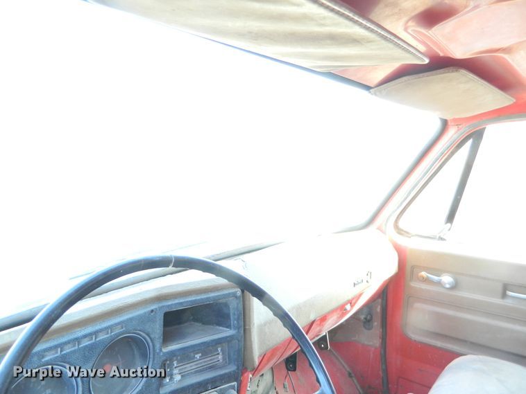 image for item DE4377 1974 Chevrolet C65 grain truck