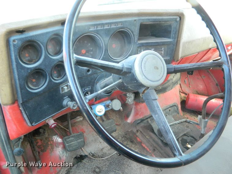 image for item DE4377 1974 Chevrolet C65 grain truck