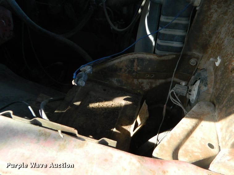 image for item DE4377 1974 Chevrolet C65 grain truck