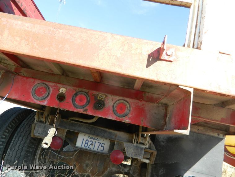 image for item DE4377 1974 Chevrolet C65 grain truck