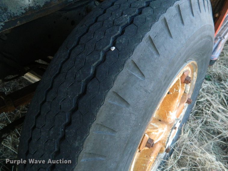 image for item DE4377 1974 Chevrolet C65 grain truck