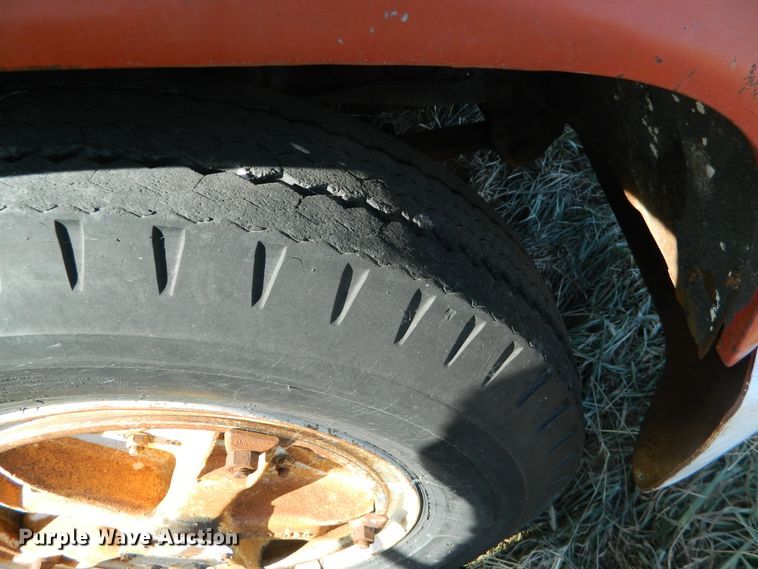 image for item DE4377 1974 Chevrolet C65 grain truck