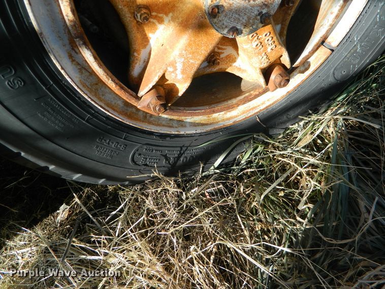 image for item DE4377 1974 Chevrolet C65 grain truck