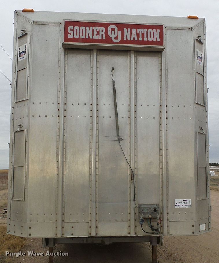 image for item DG0353 2004 Barrett livestock trailer