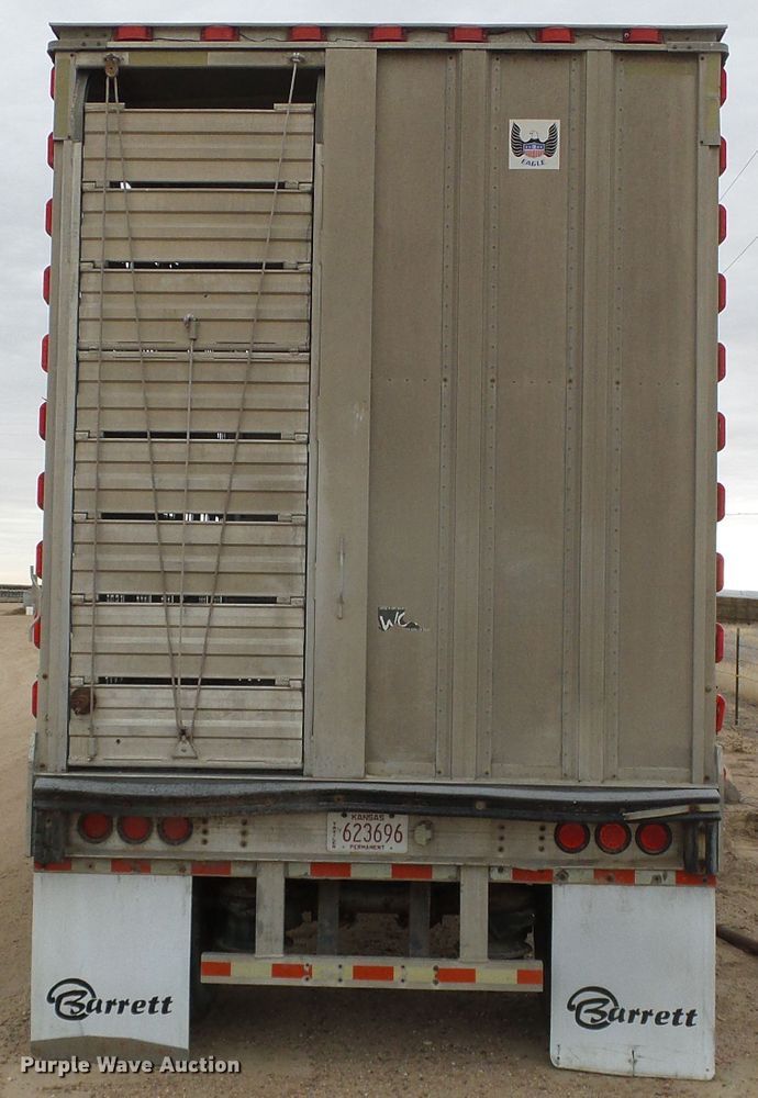 image for item DG0353 2004 Barrett livestock trailer