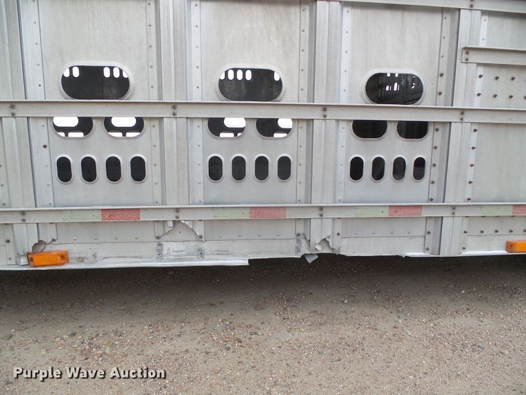 image for item DG0353 2004 Barrett livestock trailer