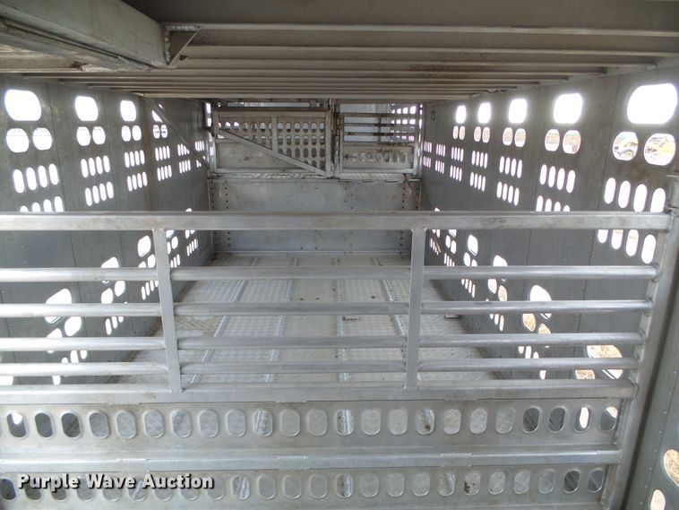 image for item DG0353 2004 Barrett livestock trailer