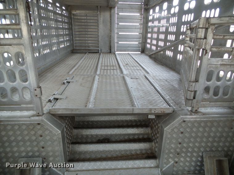 image for item DG0353 2004 Barrett livestock trailer