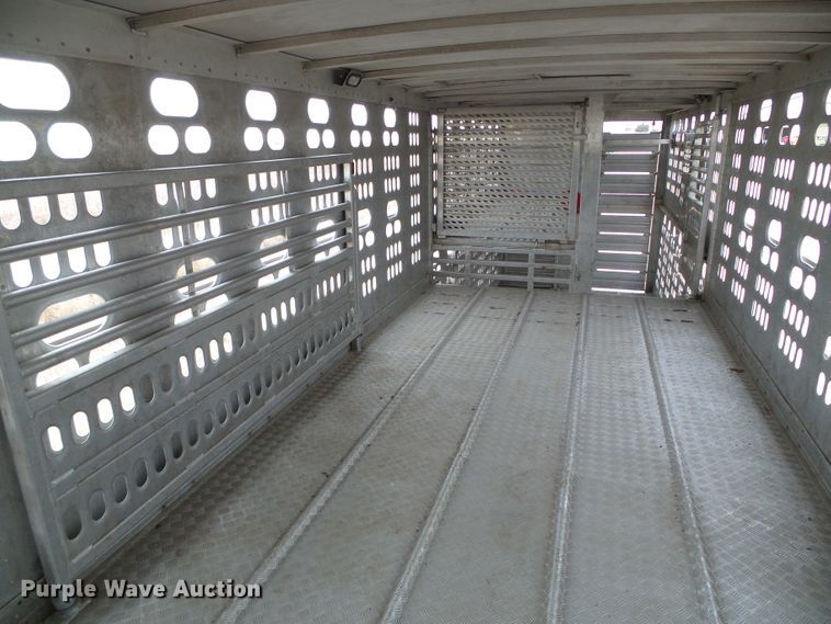 image for item DG0353 2004 Barrett livestock trailer