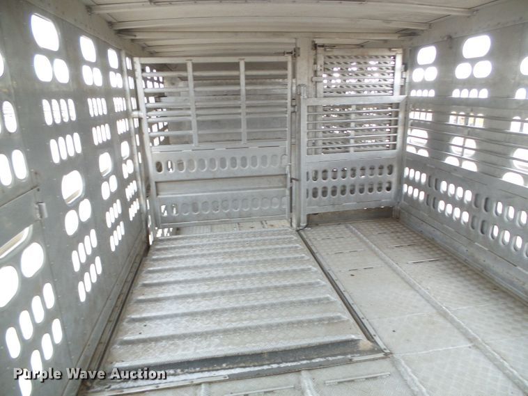 image for item DG0353 2004 Barrett livestock trailer