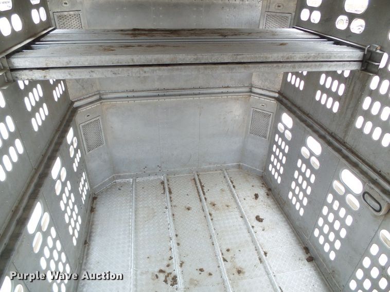 image for item DG0353 2004 Barrett livestock trailer