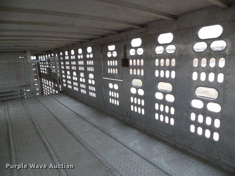 image for item DG0353 2004 Barrett livestock trailer