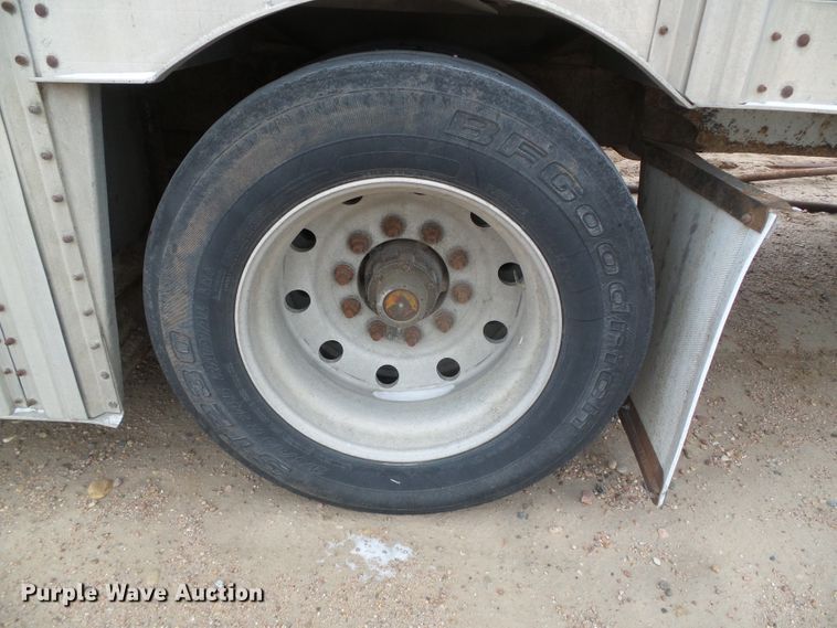 image for item DG0353 2004 Barrett livestock trailer