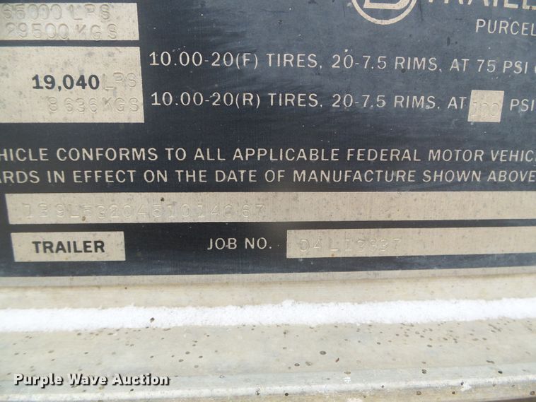 image for item DG0353 2004 Barrett livestock trailer