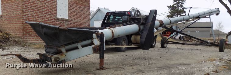 image for item DG2481 Convey All TO-1055 grain conveyor