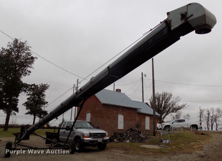 image for item DG2481 Convey All TO-1055 grain conveyor