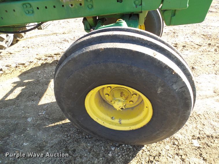 image for item DG5507 1975 John Deere 4630 tractor