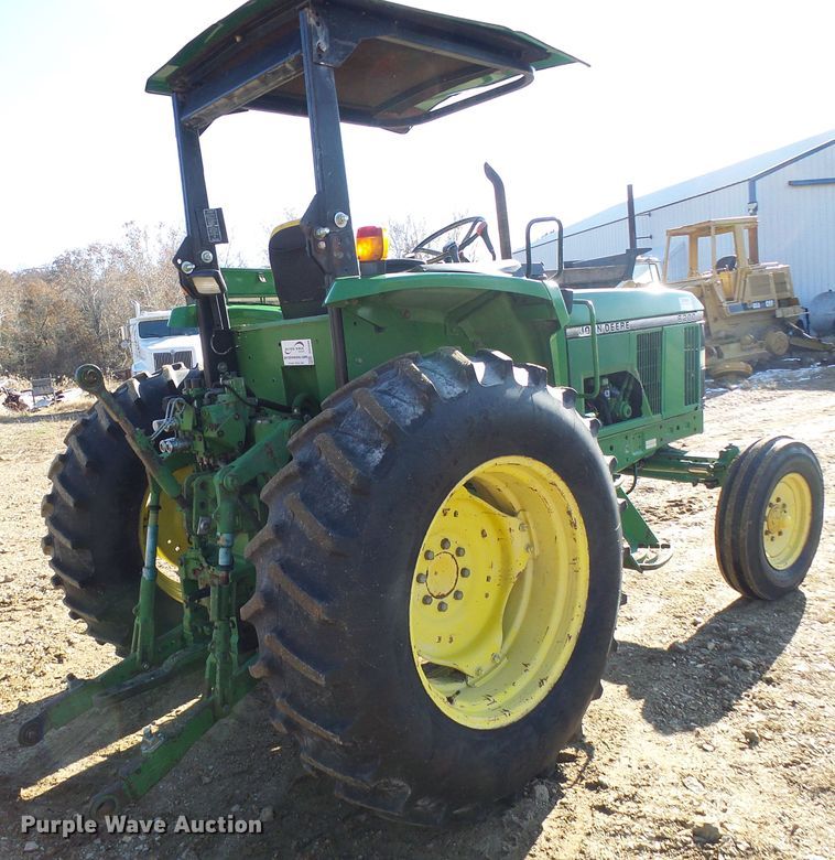 image for item DG5508 1993 John Deere 6200 tractor