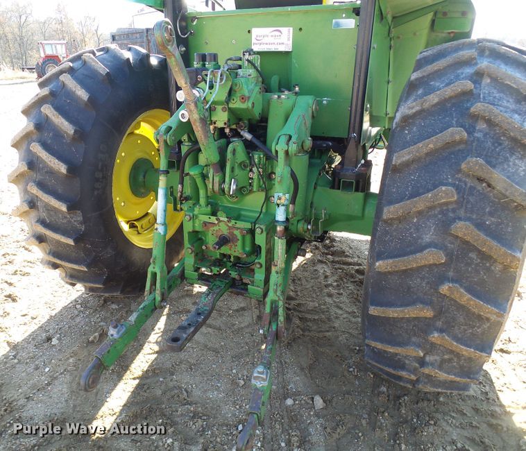 image for item DG5508 1993 John Deere 6200 tractor