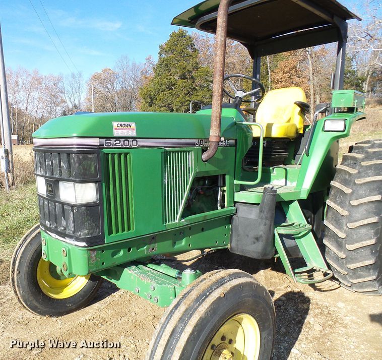 image for item DG5508 1993 John Deere 6200 tractor