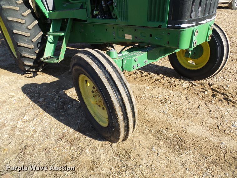 image for item DG5508 1993 John Deere 6200 tractor