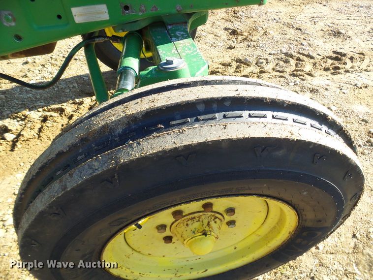 image for item DG5508 1993 John Deere 6200 tractor