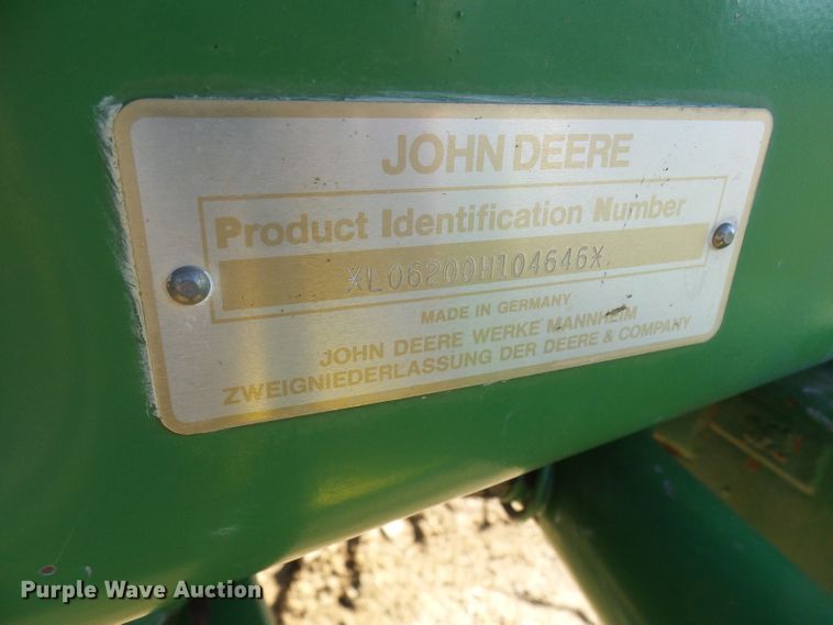 image for item DG5508 1993 John Deere 6200 tractor