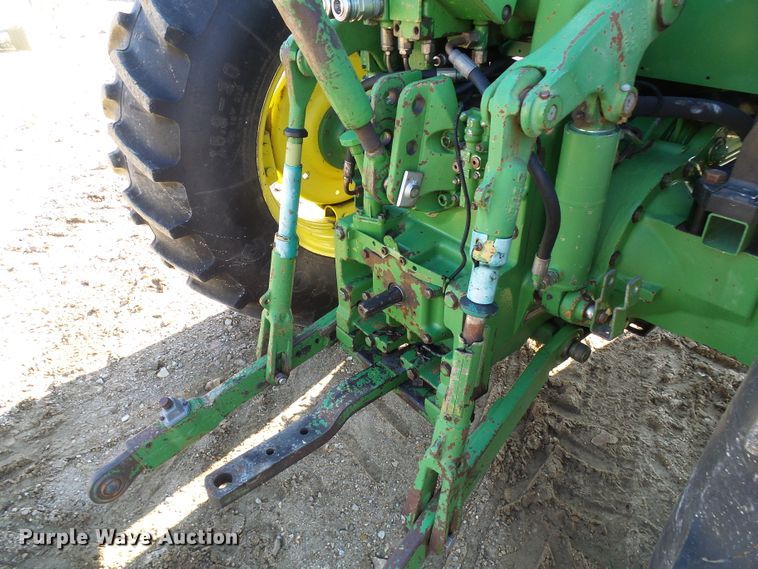 image for item DG5508 1993 John Deere 6200 tractor