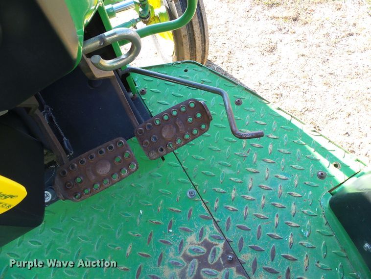 image for item DG5508 1993 John Deere 6200 tractor