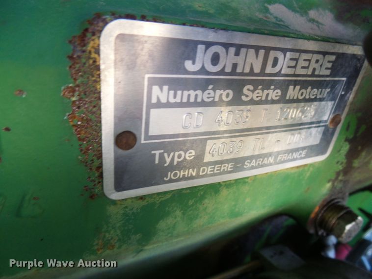 image for item DG5508 1993 John Deere 6200 tractor