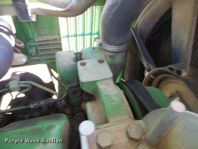 image for item DG5508 1993 John Deere 6200 tractor