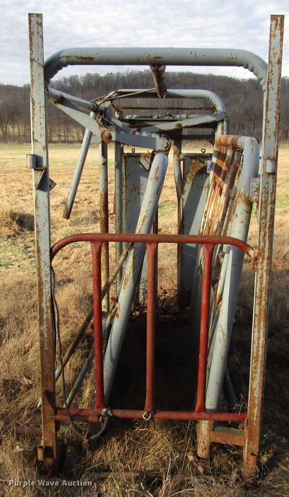image for item DG6685 Livestock chute