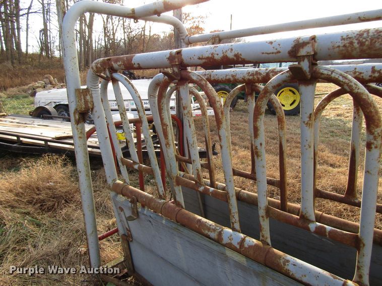 image for item DG6685 Livestock chute