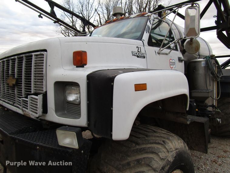 image for item DG6688 1994 Chevrolet Kodiak C6500 applicator truck