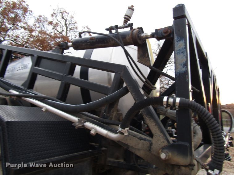 image for item DG6688 1994 Chevrolet Kodiak C6500 applicator truck