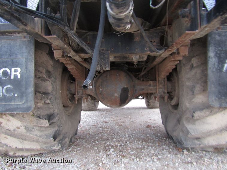 image for item DG6688 1994 Chevrolet Kodiak C6500 applicator truck