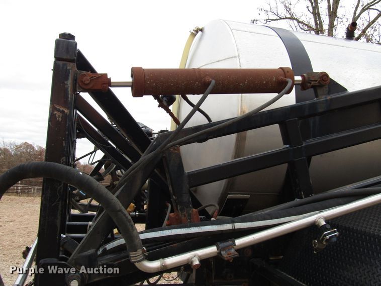 image for item DG6688 1994 Chevrolet Kodiak C6500 applicator truck