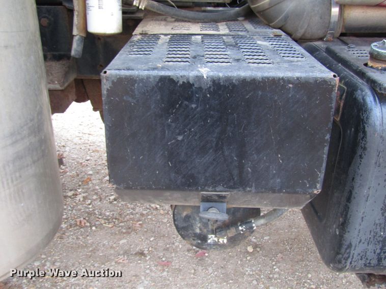 image for item DG6688 1994 Chevrolet Kodiak C6500 applicator truck