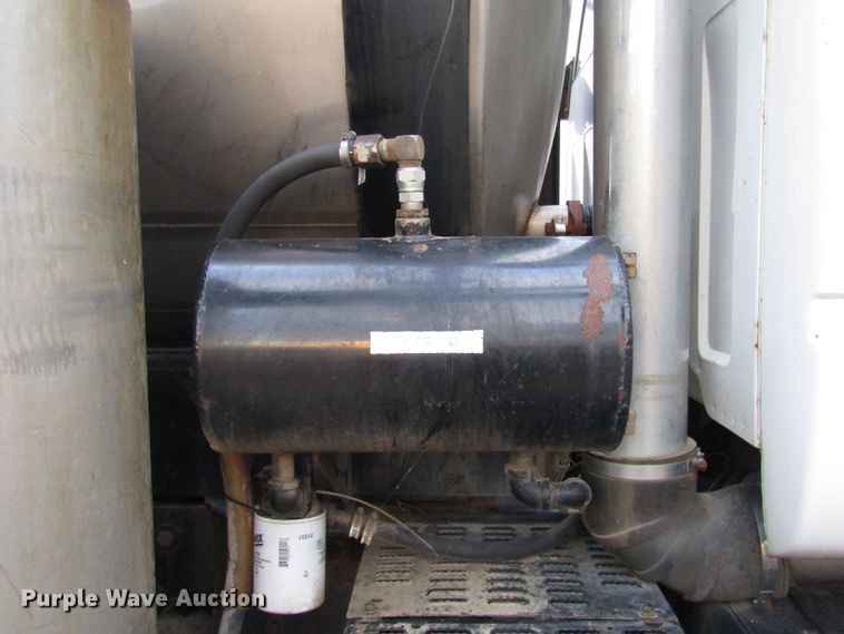 image for item DG6688 1994 Chevrolet Kodiak C6500 applicator truck