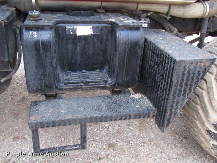 image for item DG6688 1994 Chevrolet Kodiak C6500 applicator truck