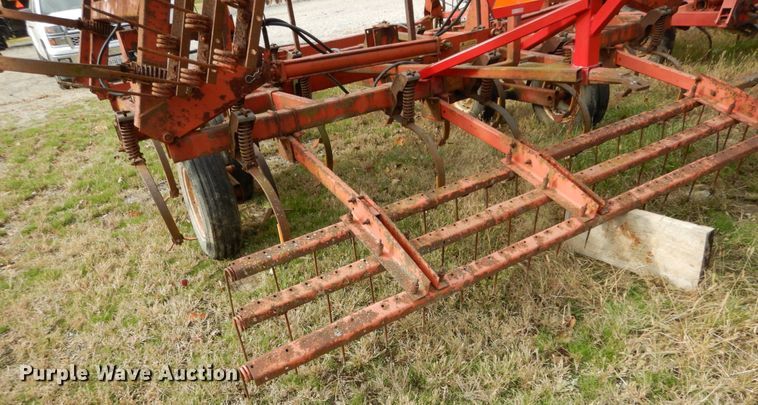 image for item DH2223 Hesston 2210 field cultivator
