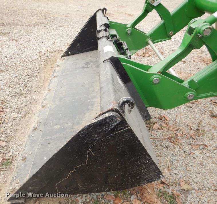 image for item DH2732 John Deere 673 loader