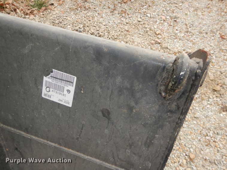 image for item DH2732 John Deere 673 loader