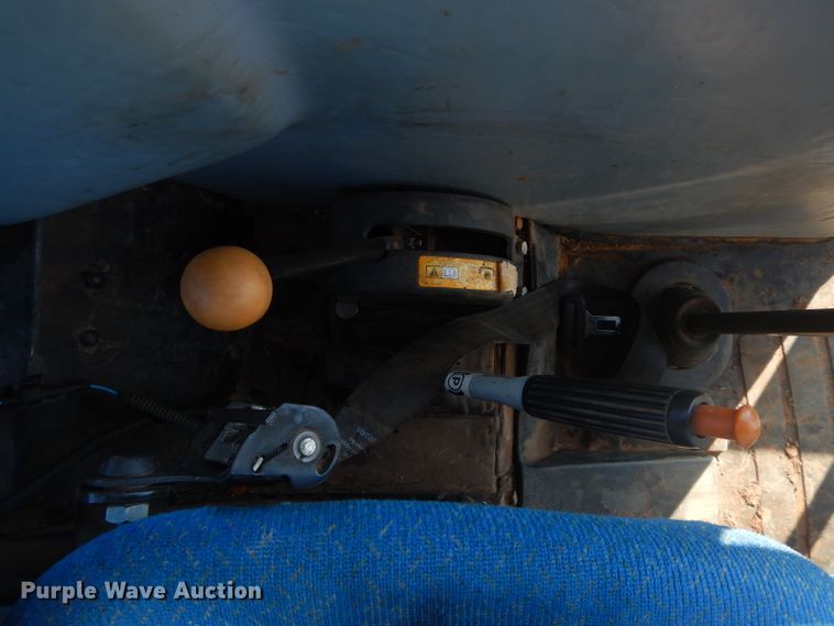 image for item DH3627 2009 New Holland TD5050 tractor