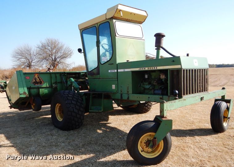 image for item DH3630 1975 John Deere 2270 windrower