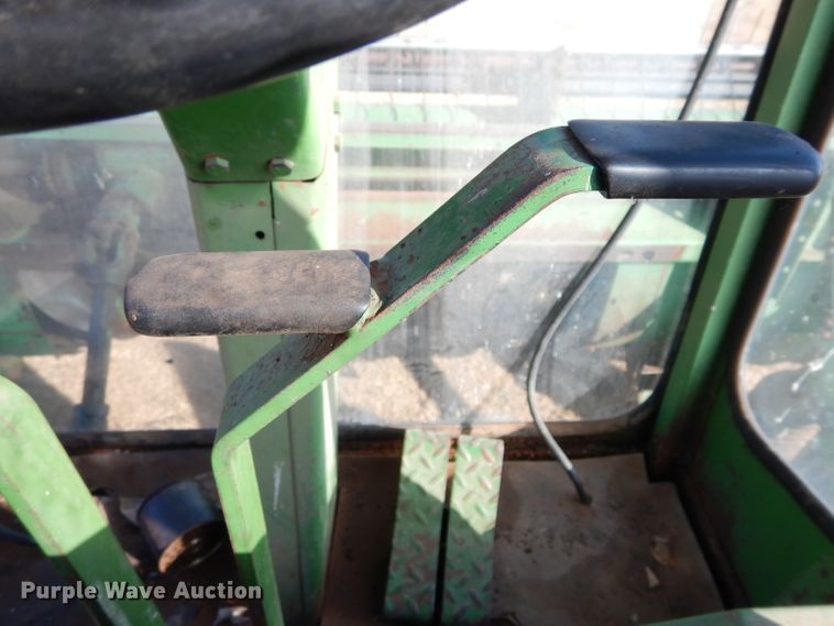 image for item DH3630 1975 John Deere 2270 windrower