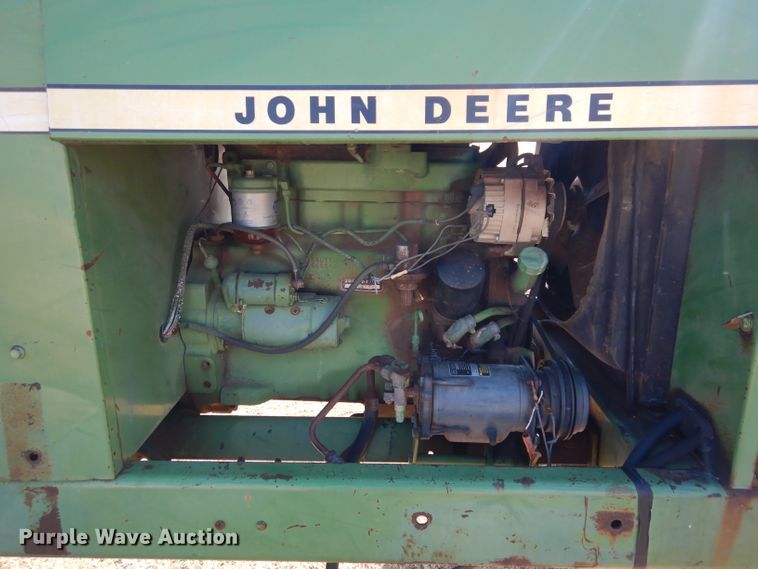 image for item DH3630 1975 John Deere 2270 windrower