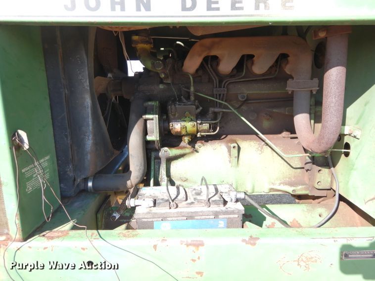 image for item DH3630 1975 John Deere 2270 windrower
